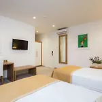 Corner Hotel 4*
