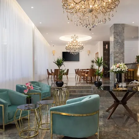 Corner 4* سبليت