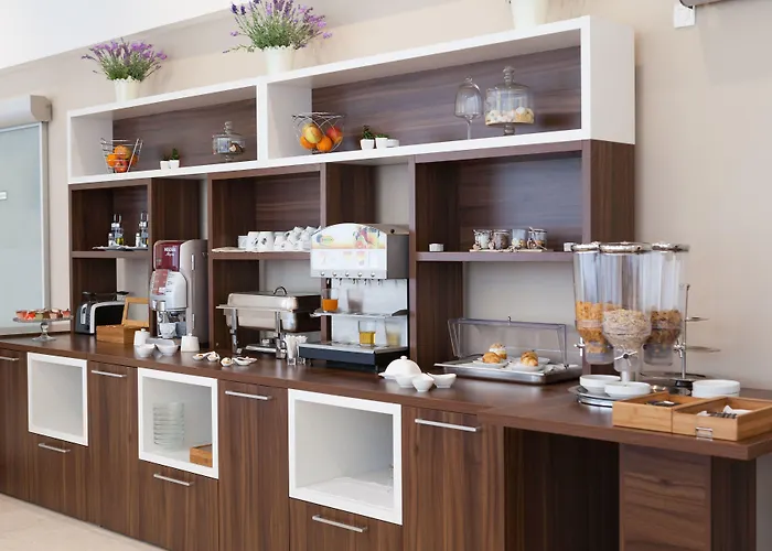 Corner Ξενοδοχείο 4*