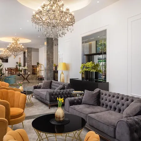 Hotel Corner 4*