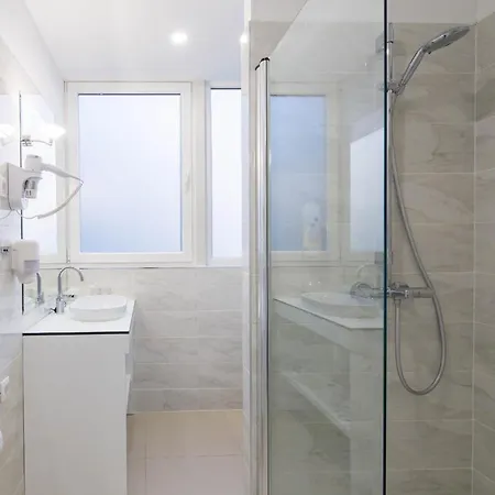 Corner מלון ספליט