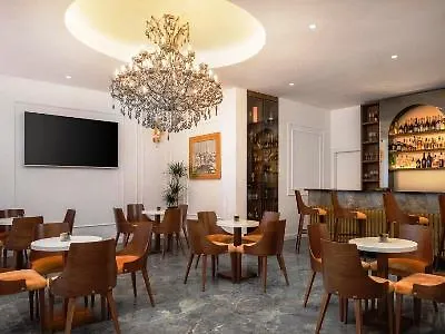 Corner فندق سبليت